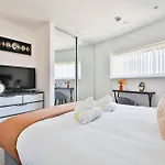Just Stay Wales - Meridian Tower Marina & City View - 1 Bed Apartment