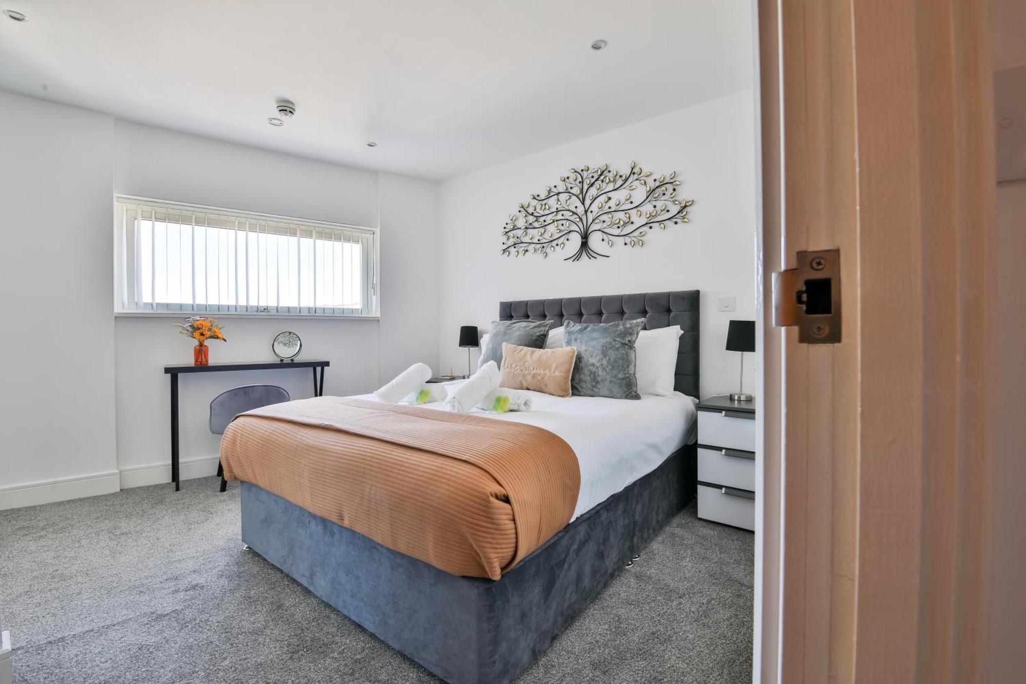 Just Wales - Meridian Tower Marina & View - 1 Bed