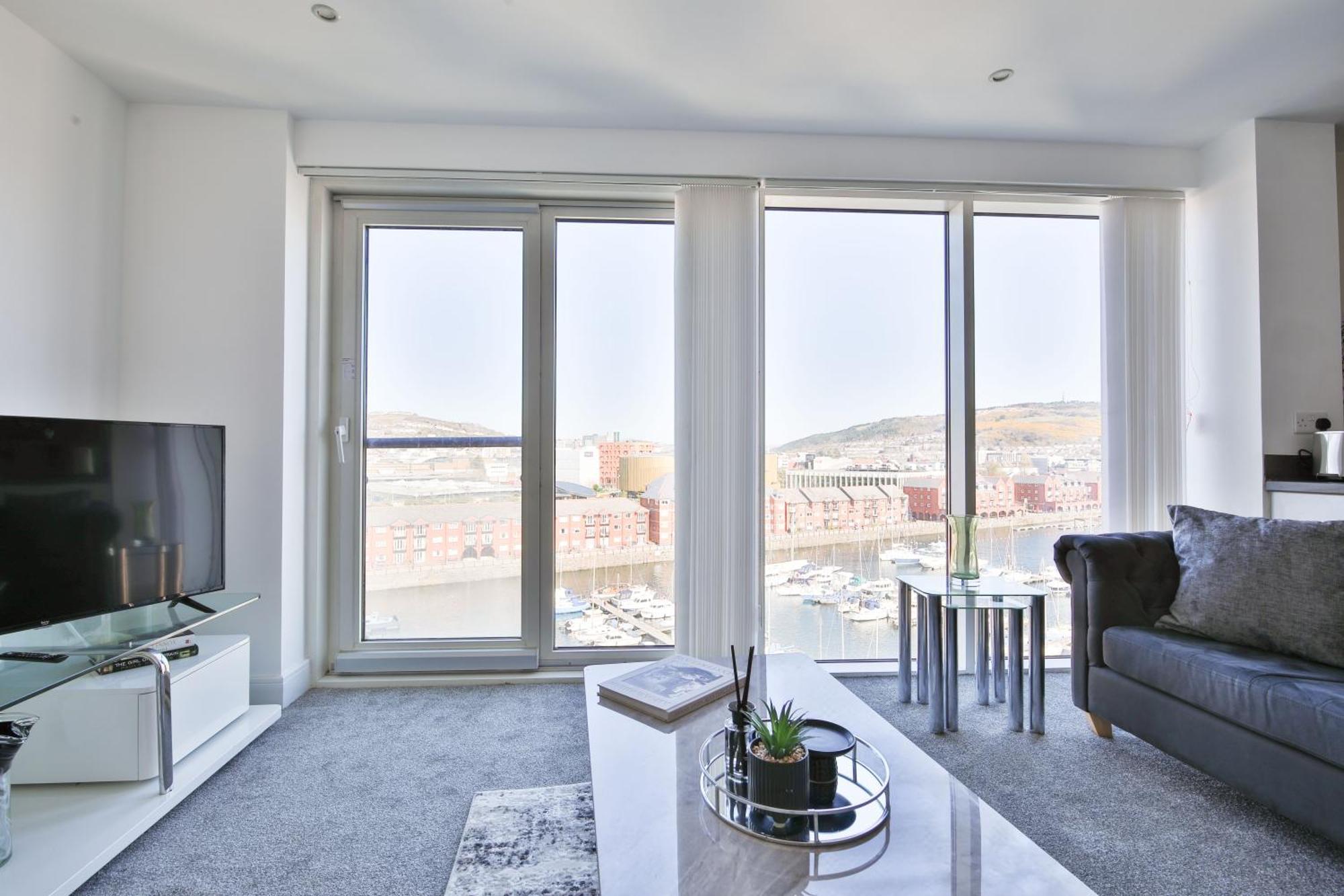 Apartment Just Wales - Meridian Tower Marina & View - 1 Bed Swansea