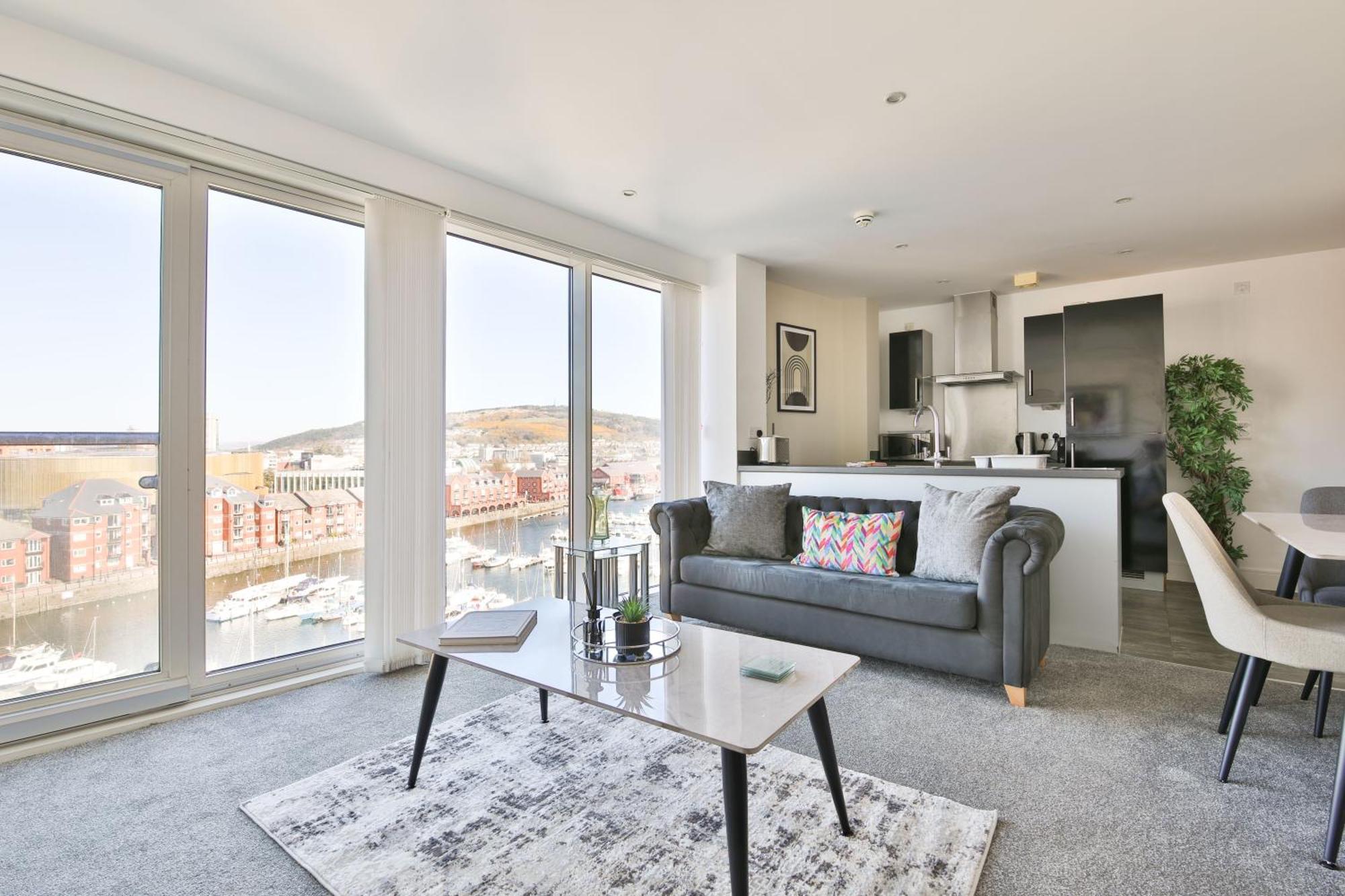 Just Wales - Meridian Tower Marina & View - 1 Bed